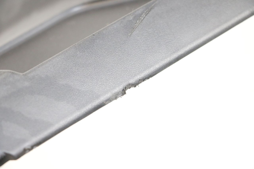 photo de CACHE SOUS SELLE PEUGEOT KISBEE 4T 50 (2018 - 2022) - Autre angle de vue