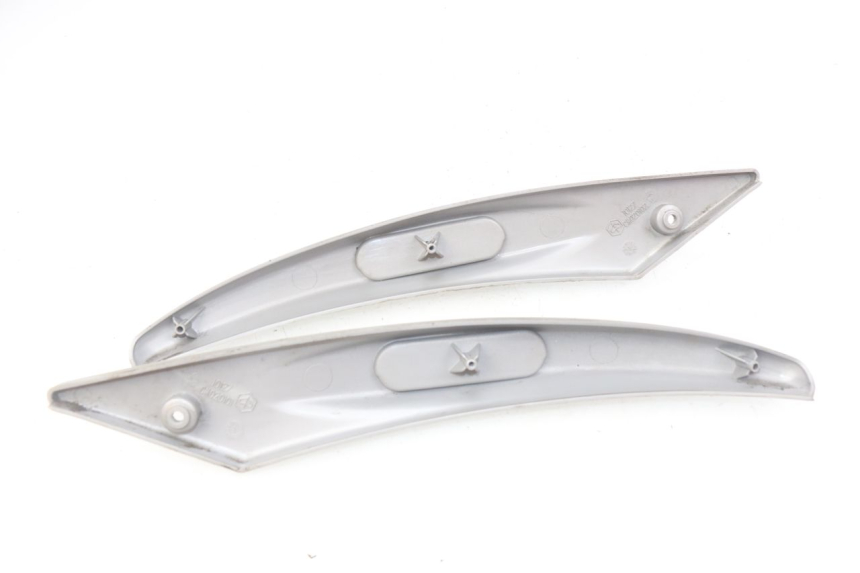 photo de CACHE SOUS SELLE PIAGGIO LIBERTY 4T 50 (2004 - 2008) - Zoom état d’usage