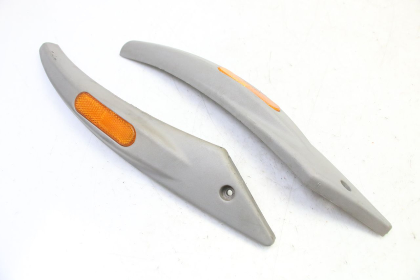 photo de CACHE SOUS SELLE PIAGGIO LIBERTY 4T 50 (2009 - 2015) - Zoom état d’usage