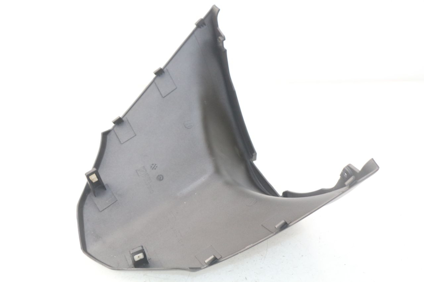 photo de CACHE SOUS SELLE PIAGGIO LIBERTY IGET 4T 50 (2015 - 2020) - Zoom état d’usage