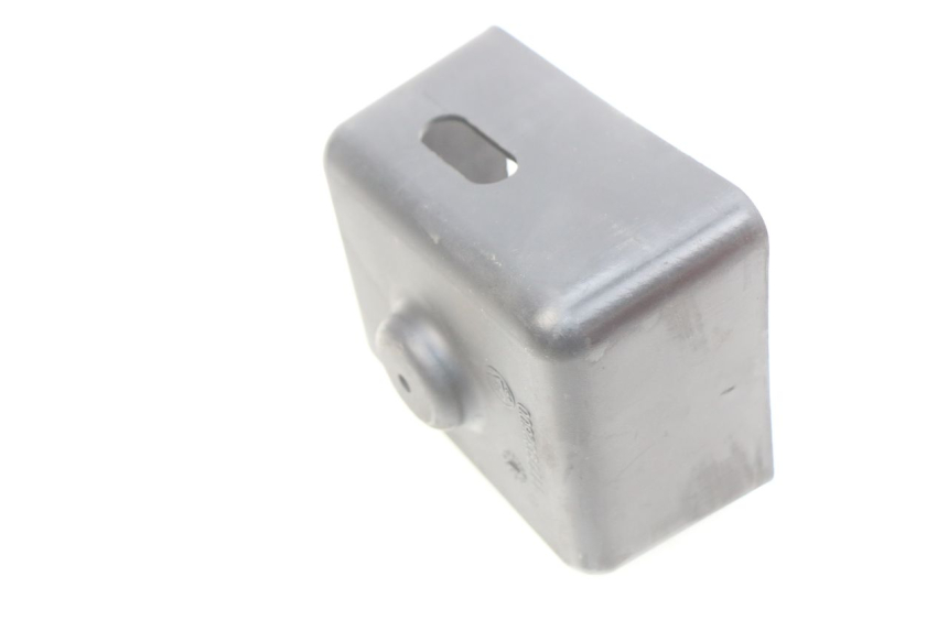 photo de CACHE SOUS SELLE PEUGEOT LUDIX 2 PRO 4T 50 (2008 - 2013) - Détail de la pièce