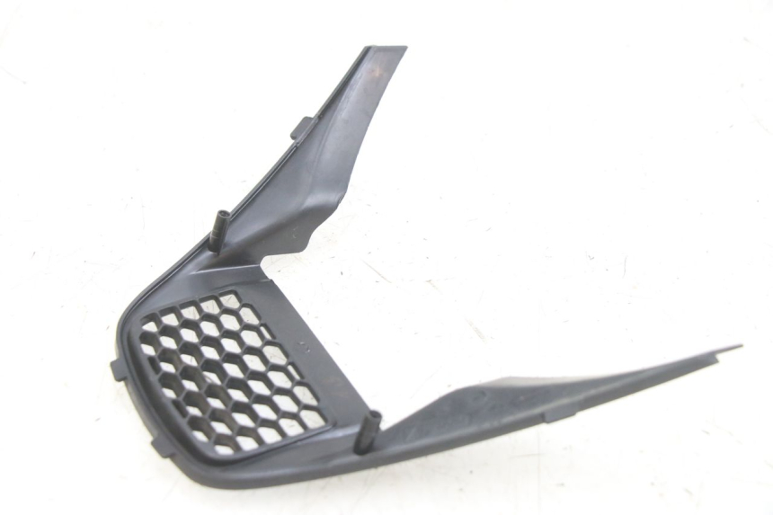 photo de CACHE SOUS SELLE PIAGGIO MEDLEY 125 (2016 - 2023) - Détail de la pièce