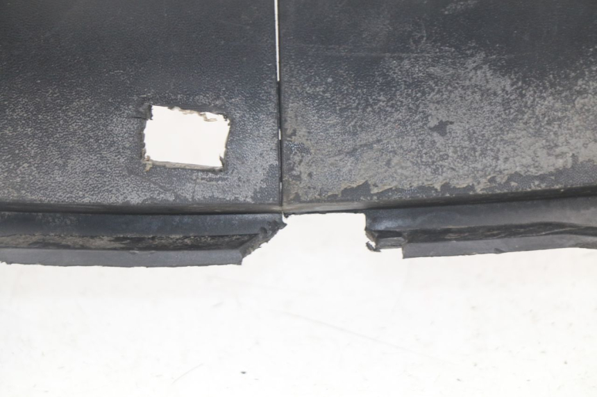 photo de CACHE SOUS SELLE MBK OVETTO ONE 2T 50 (2013 - 2017) - Marquages et références