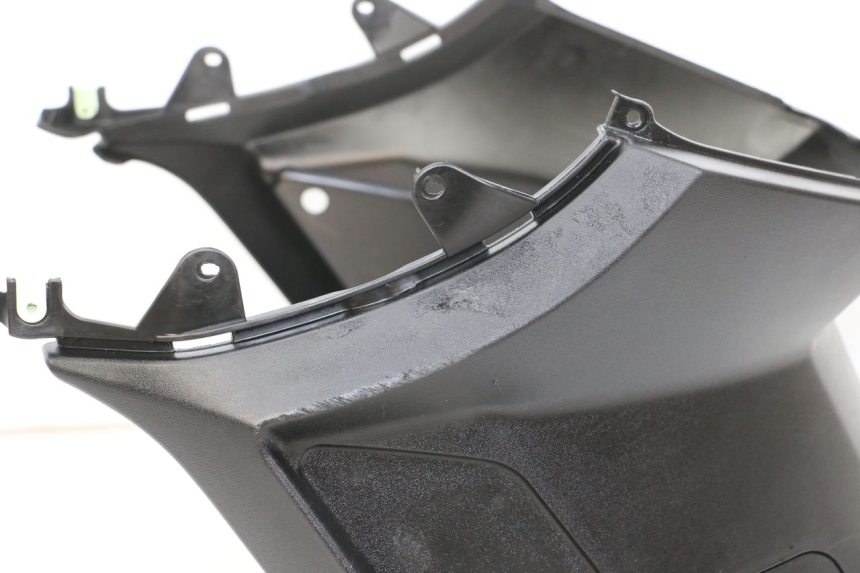 photo de CACHE SOUS SELLE PEUGEOT STREETZONE 4T 50 (2018 - 2023) - Gros plan technique