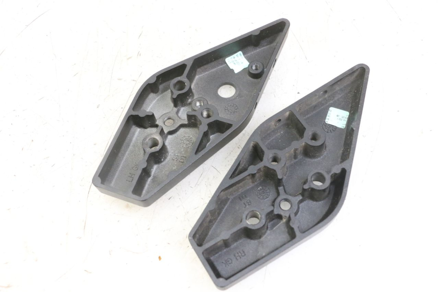 photo de CACHE SOUS SELLE ROYAL ENFIELD HYMALAYAN 410 (2016 - 2023) - Détail de la pièce