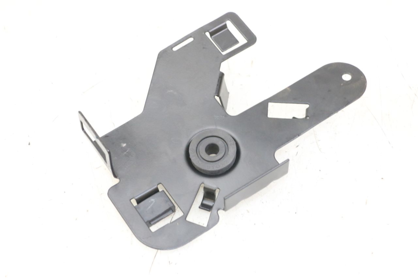 photo de CACHE SOUS SELLE ROYAL ENFIELD SCRAM 411 (2022 - 2024) - Vue principale