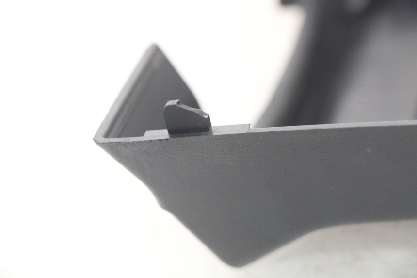 photo de CACHE SOUS SELLE DAELIM S2 FI 125 (2008 - 2017) - Détail de la pièce