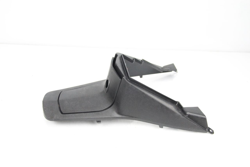 photo de CACHE SOUS SELLE PEUGEOT SATELIS 125 (2013 - 2018) - Détail de la pièce