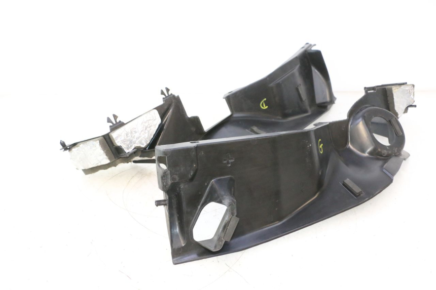 photo de CACHE SOUS SELLE CAN-AM SPYDER RS 1000 (2008 - 2012) - Détail de la pièce