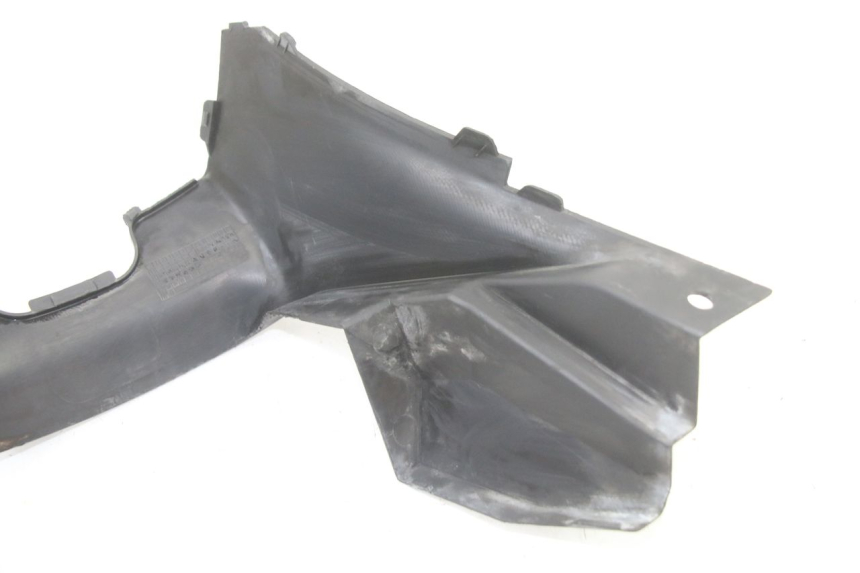 photo de CACHE SOUS SELLE SUZUKI BURGMAN 125 (2015 - 2017) - Points de fixation