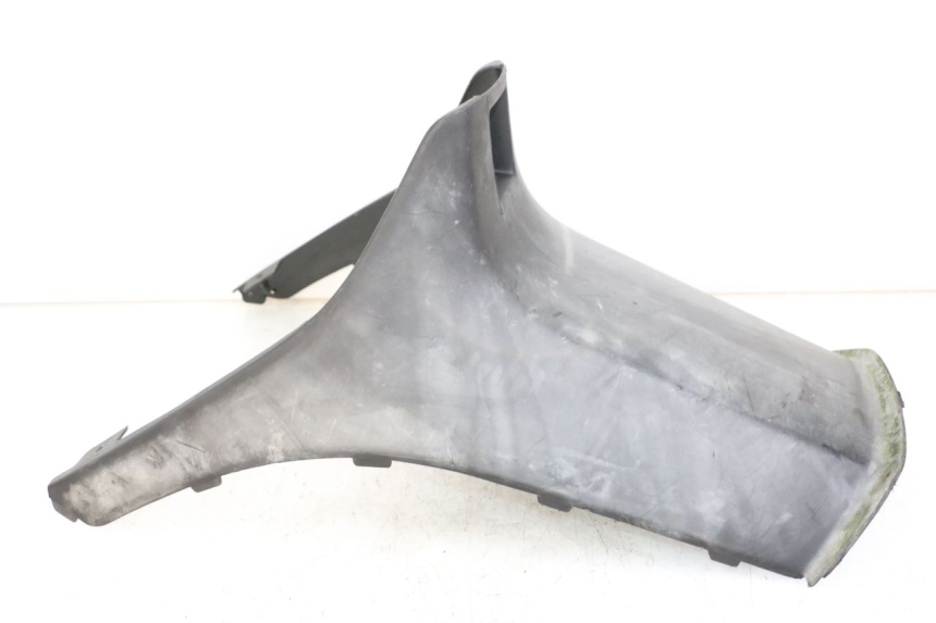 photo de CACHE SOUS SELLE PIAGGIO TYPHOON 50 (2000 - 2009) - Points de fixation