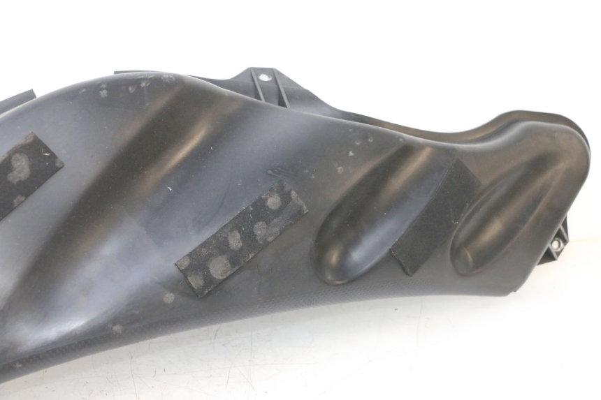 photo de CACHE SOUS SELLE YAMAHA WAVE RUNNER GP R 1200 (2000 - 2003) - Gros plan technique