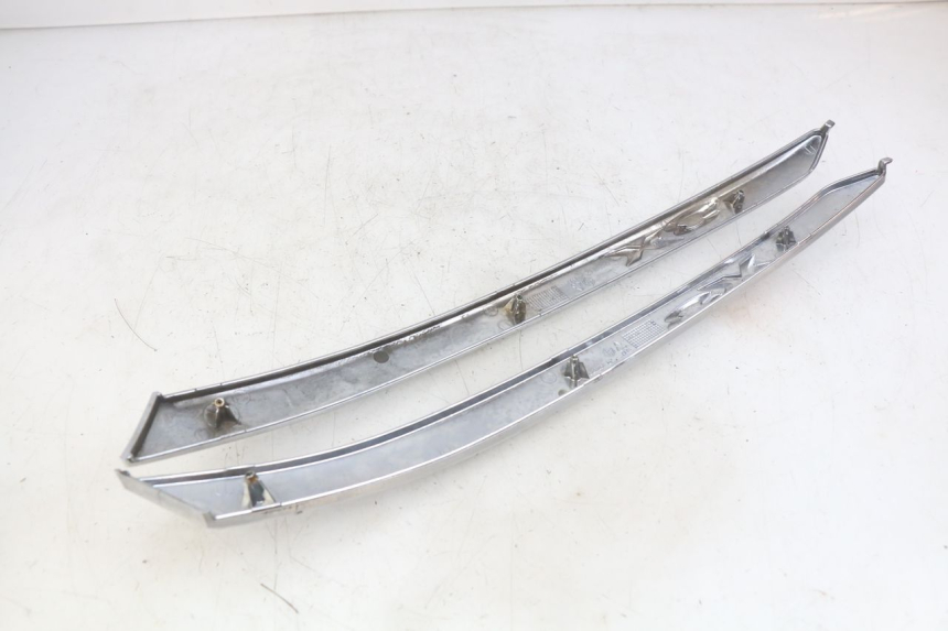 photo de CACHE SOUS SELLE PIAGGIO X8 125 (2004 - 2007) - Vue d’ensemble