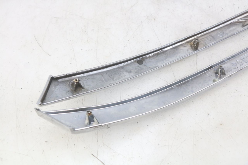 photo de CACHE SOUS SELLE PIAGGIO X8 125 (2004 - 2007) - Pièce contrôlée