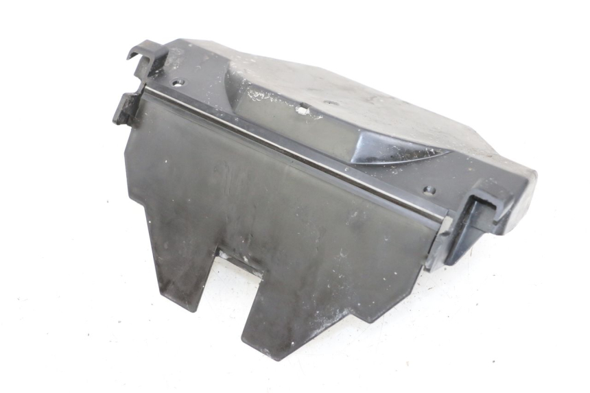 photo de CACHE SOUS SELLE YAMAHA XJ F 900 (1983 - 1994) - Zoom état d’usage