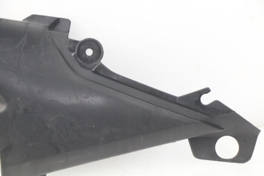 photo de CACHE SOUS SELLE YAMAHA XJ600 XJ DIVERSION 600 (1992 - 1997) - Autre angle de vue