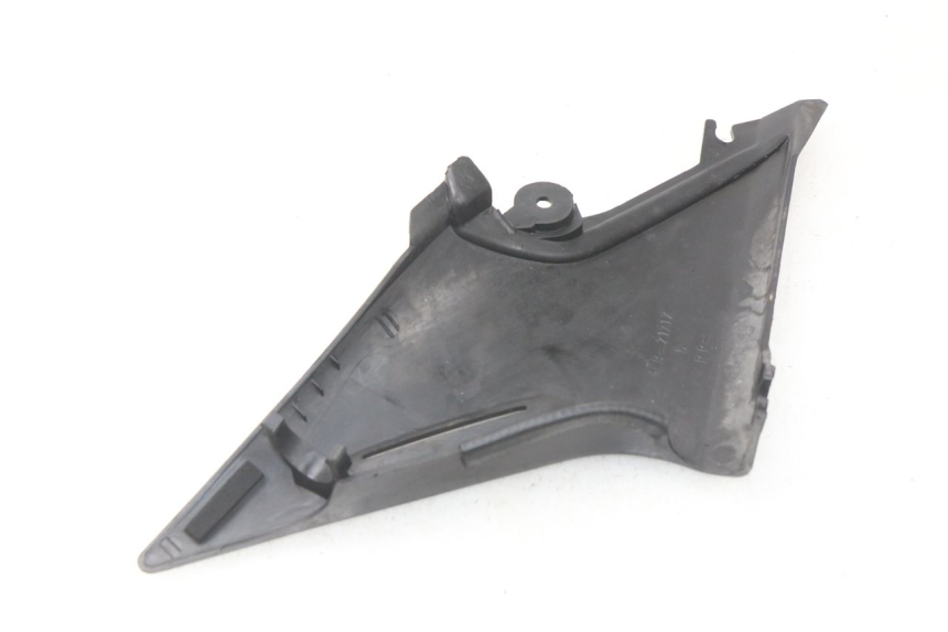 photo de CACHE SOUS SELLE YAMAHA XJ600 XJ DIVERSION 600 (1992 - 1997) - Points de fixation