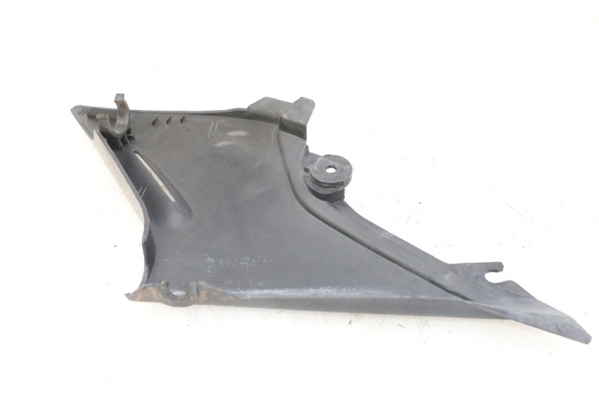 photo de CACHE SOUS SELLE YAMAHA XJN DIVERSION 600 (2000 - 2003) - Zoom état d’usage