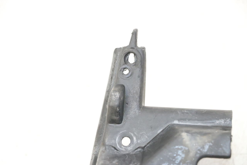 photo de CACHE SOUS SELLE YAMAHA AEROX 50 (1997 - 2006) - Gros plan technique