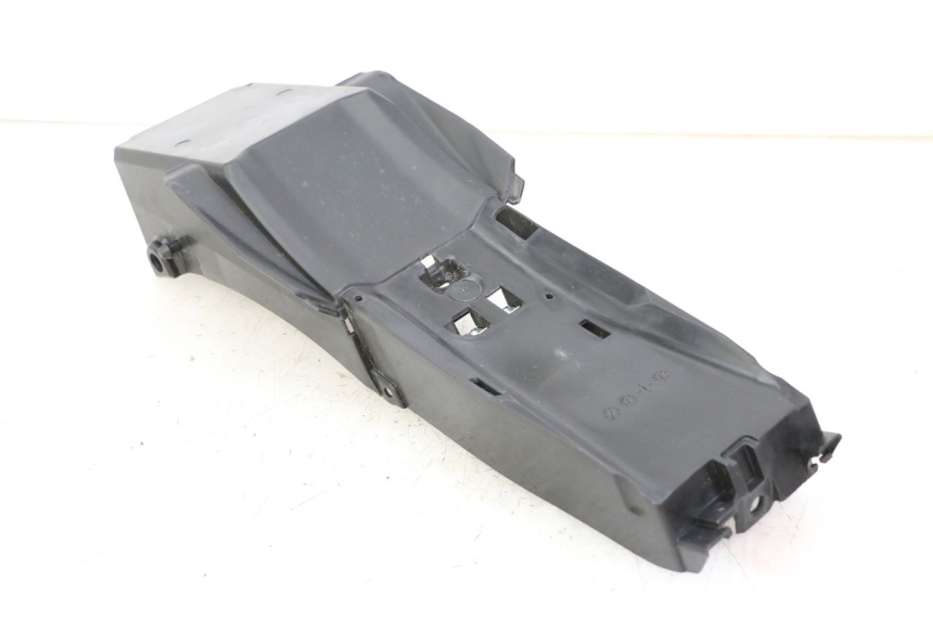 photo de CACHE SOUS SELLE YAMAHA TRACER 7 700 (2020 - 2024) - Gros plan technique