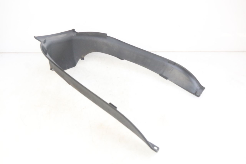 photo de CACHE SOUS SELLE YAMAHA YP MAJESTY 400 (2004 - 2008) - Détail de la pièce