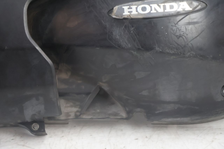 photo de CACHE TRANSMISSION HONDA FJS SILVER WING SILVERWING 400 (2005 - 2008) - Zoom état d’usage
