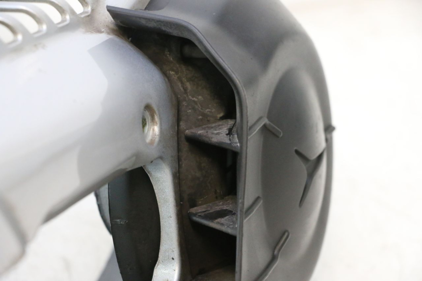 photo de CACHE TRANSMISSION PIAGGIO MP3 500 (2011 - 2015) - Gros plan technique