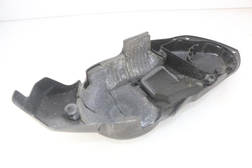 photo de CACHE TRANSMISSION YAMAHA N-MAX NMAX 125 (2017 - 2020) - Zoom état d’usage