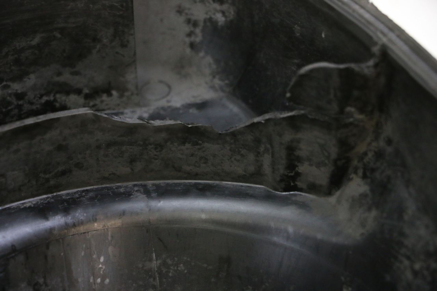 photo de CACHE TRANSMISSION SUZUKI BURGMAN 125 (2015 - 2017) - Gros plan technique