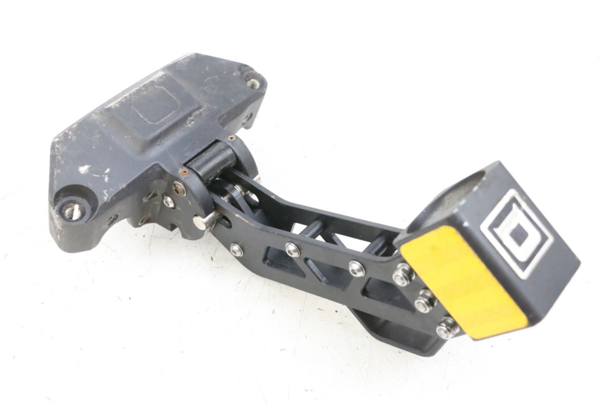 photo de CADRE DUALTRON MINI SPECIAL 1 - Points de fixation