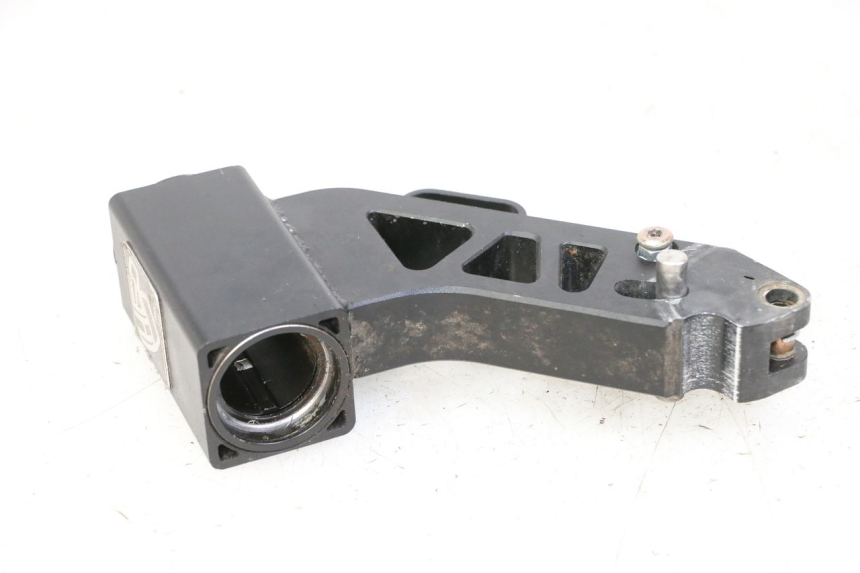 photo de CADRE HERO S10 1 - Gros plan technique