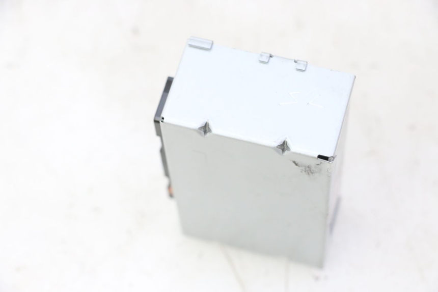 photo de CALCULATEUR ABS YAMAHA TDM ABS 900 (2002 - 2014) - Détail de la pièce