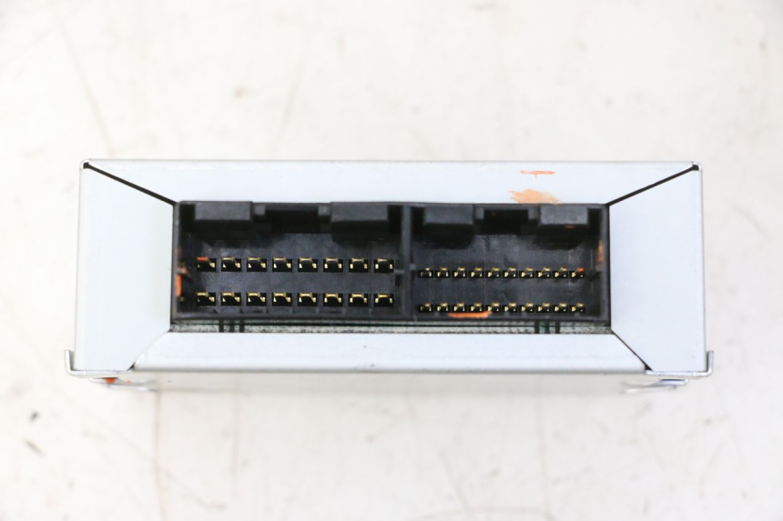 photo de CALCULATEUR ABS YAMAHA TDM ABS 900 (2002 - 2014) - Autre angle de vue