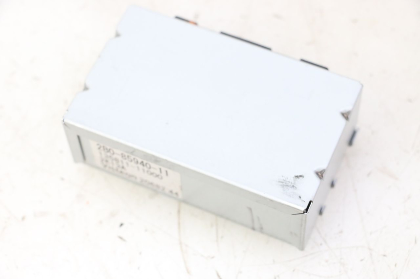 photo de CALCULATEUR ABS YAMAHA TDM ABS 900 (2002 - 2014) - Points de fixation