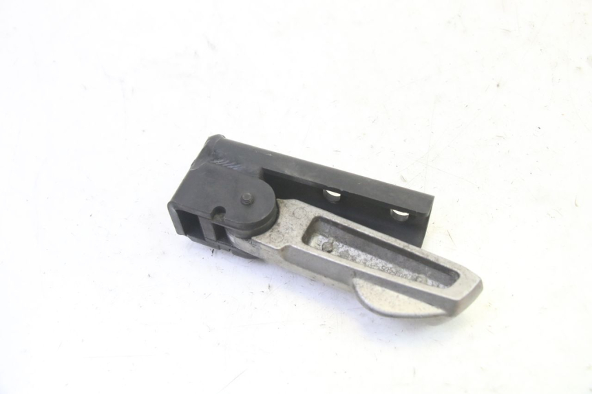 photo de CALE PIED ARRIERE DROIT QUADRO 4 4D 350 (2015 - 2018) - Vue d’ensemble