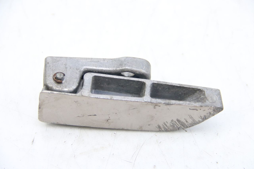 photo de CALE PIED ARRIERE DROIT ECCITY ARTELEC 670 1 (2013 - 2017) - Gros plan technique