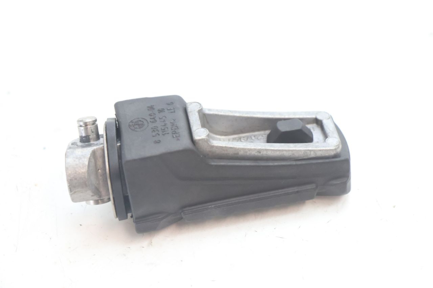 photo de CALE PIED ARRIERE DROIT BMW C SPORT 650 (2015 - 2021) - Autre angle de vue