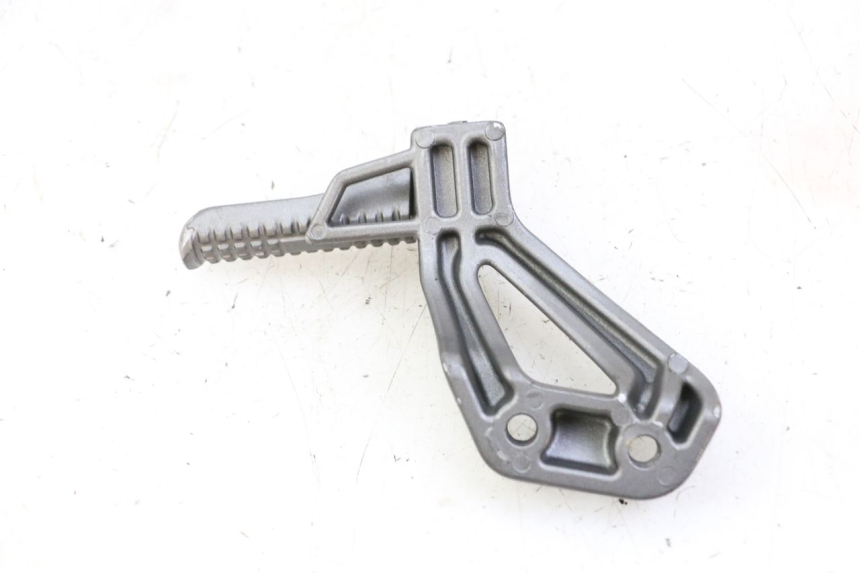 photo de CALE PIED ARRIERE DROIT ORCAL CAVARO 4T 50 (2019 - 2023) - Zoom état d’usage