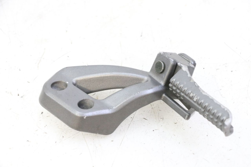 photo de CALE PIED ARRIERE DROIT ORCAL CAVARO 4T 50 (2019 - 2023) - Gros plan technique