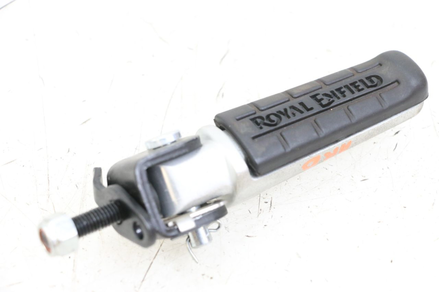 photo de CALE PIED ARRIERE DROIT ROYAL ENFIELD CONTINENTAL GT 650 (2019 - 2024) - Vue principale
