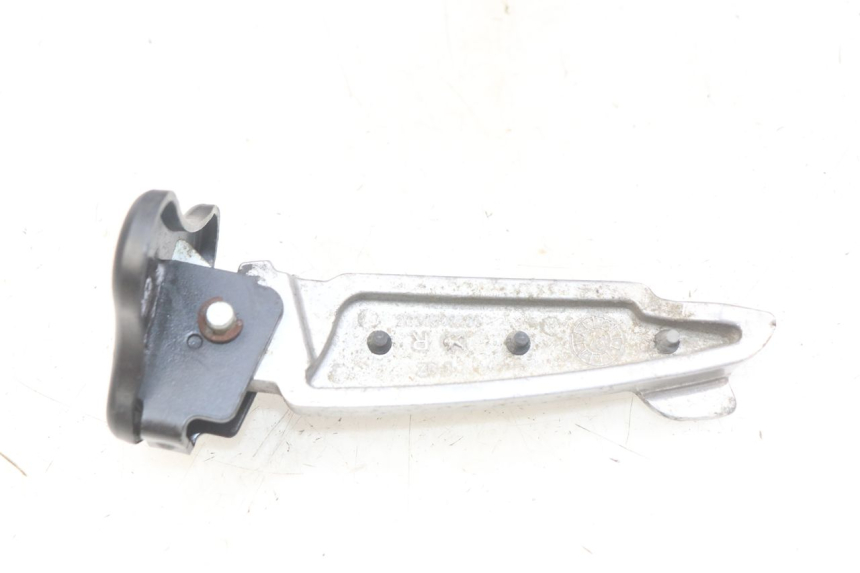 photo de CALE PIED ARRIERE DROIT PEUGEOT DJANGO 4T 50 (2014 - 2019) - Détail de la pièce