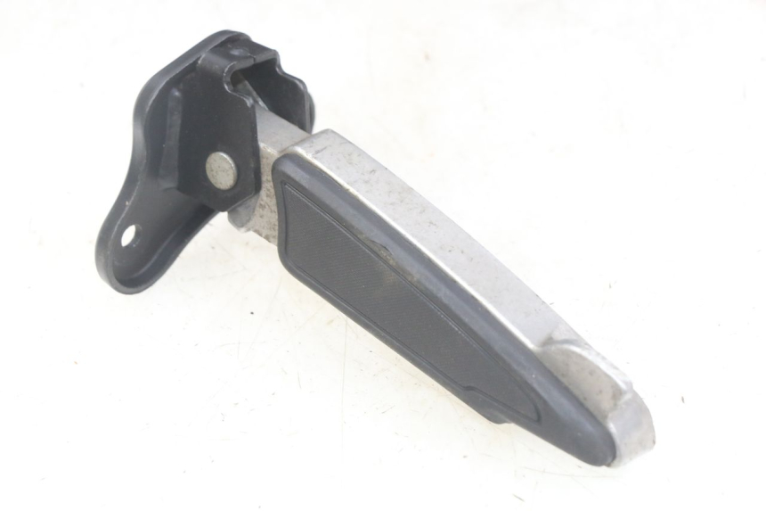 photo de CALE PIED ARRIERE DROIT PEUGEOT DJANGO 4T 50 (2014 - 2019) - Autre angle de vue