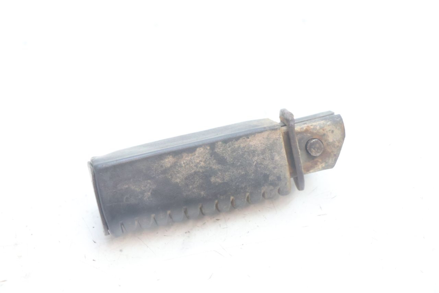 photo de CALE PIED ARRIERE DROIT SUZUKI DR S 600 (1985 - 1989) - Zoom état d’usage