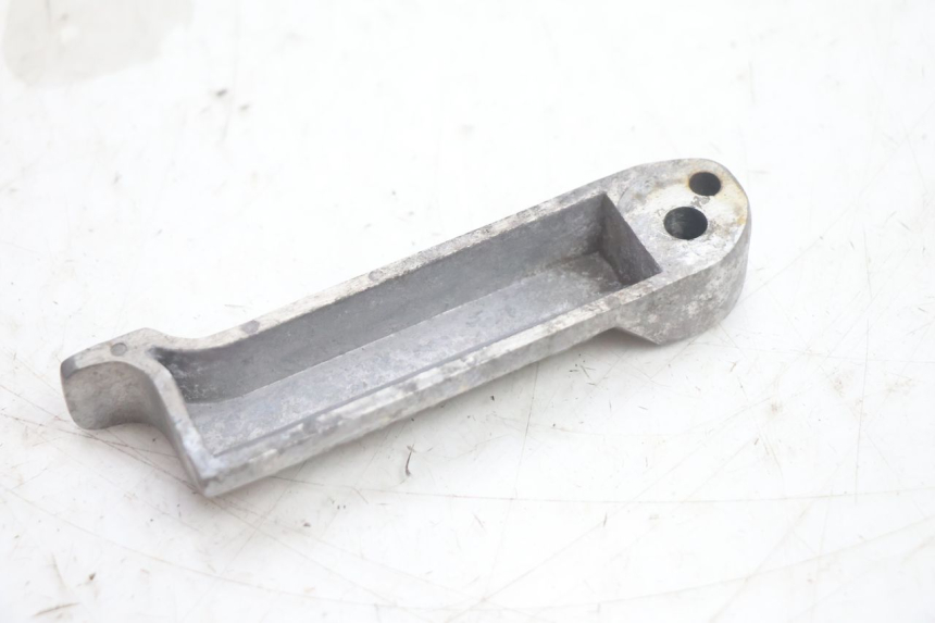 photo de CALE PIED ARRIERE DROIT CF MOTO E-CHARM 125 (2005 - 2008) - Autre angle de vue