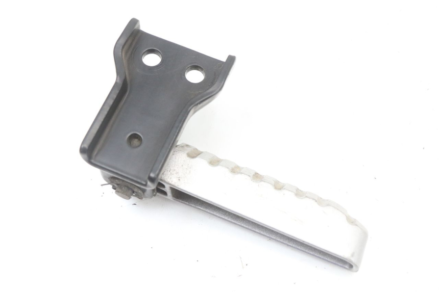 photo de CALE PIED ARRIERE DROIT LONGJIA EASY MAX 125 (2020 - 2024) - Gros plan technique