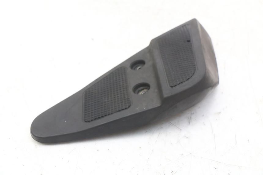 photo de CALE PIED ARRIERE DROIT HONDA FES PANTHEON 2T 125 (1998 - 2002) - Vue principale