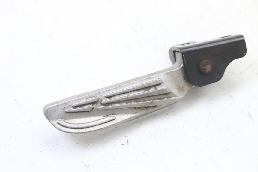 photo de CALE PIED ARRIERE DROIT SYM FIDDLE 3 III 125 (2014 - 2020) - Vue principale