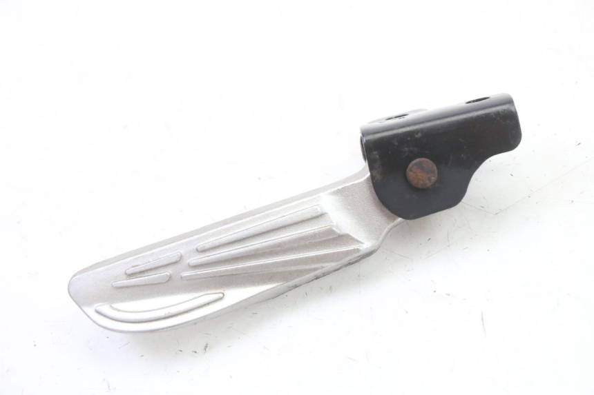 photo de CALE PIED ARRIERE DROIT SYM FIDDLE 3 III 50 (2014 - 2020) - Détail de la pièce