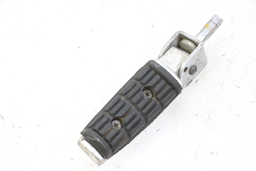 photo de CALE PIED ARRIERE DROIT YAMAHA FJ 36Y 1100 (1984 - 1985) - Vue principale