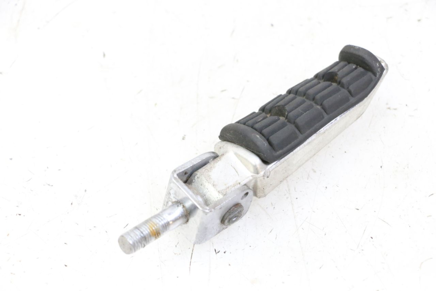 photo de CALE PIED ARRIERE DROIT YAMAHA FJ 36Y 1100 (1984 - 1985) - Autre angle de vue